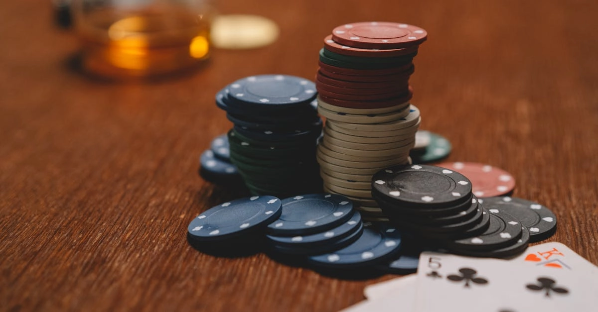 Бездепозитные бонусы онлайн-казино и фишки на игровом столе